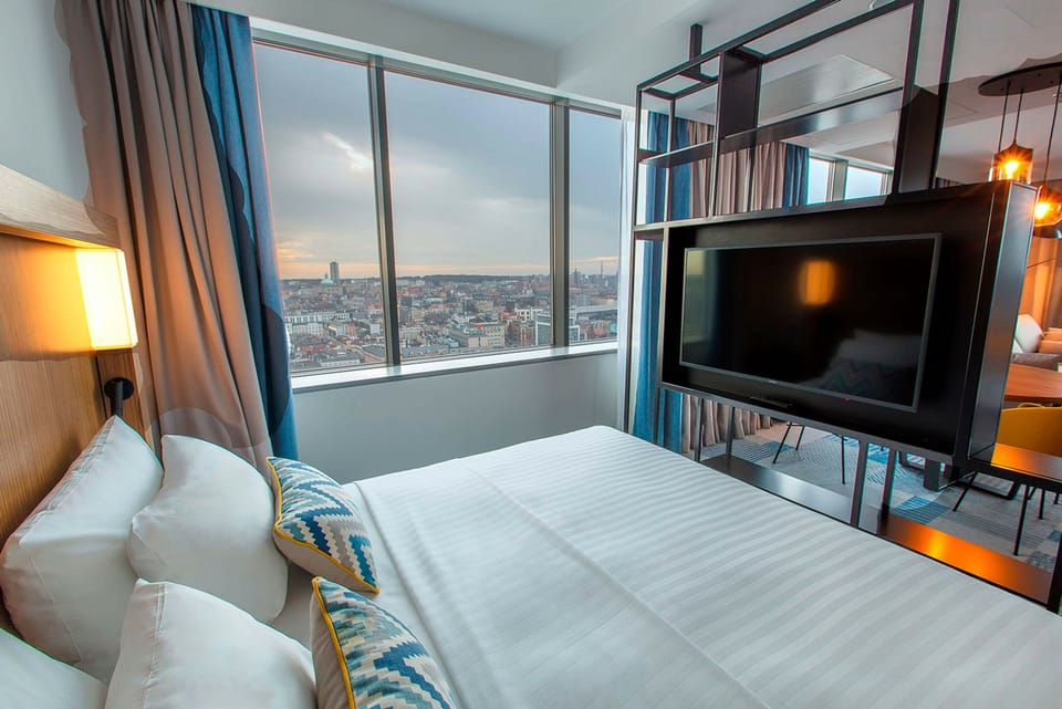 Suite, 1 King Bed with Sofa bed | City view
