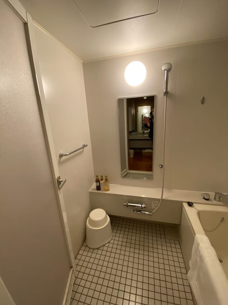 Japanese Style Room, Non Smoking | Bathroom | Combined shower/tub, free toiletries, hair dryer, slippers