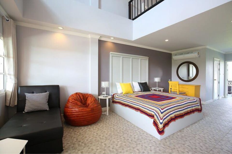 Deluxe Quadruple (Tulip) | 1 bedroom, premium bedding, desk, soundproofing