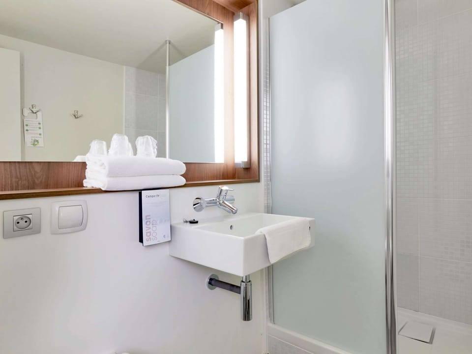 Eco-friendly toiletries, hair dryer