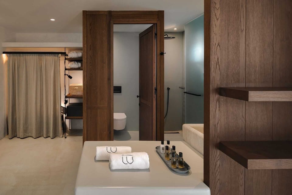 Superior Double Room, Sea View | Bathroom | Shower, rainfall showerhead, designer toiletries, hair dryer