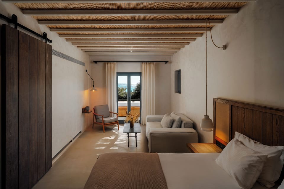 Suite, Jetted Tub, Sea View (Prestige) | Minibar, in-room safe, blackout drapes, soundproofing