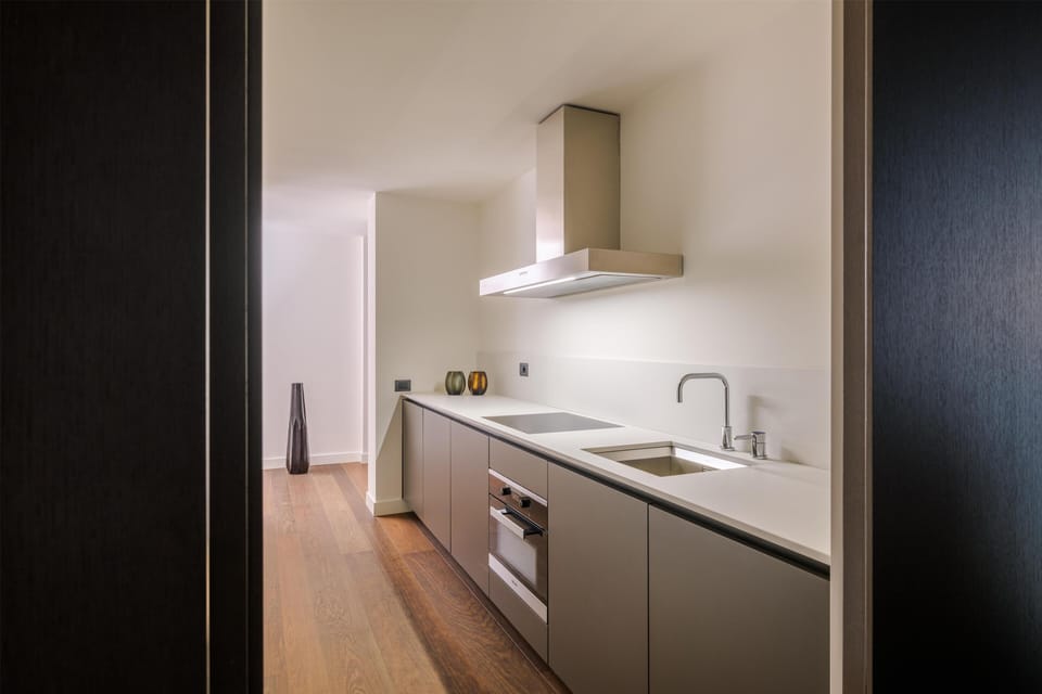 Presidential Rooftop Suite | Private kitchen | Espresso maker, coffee/tea maker, electric kettle, highchair