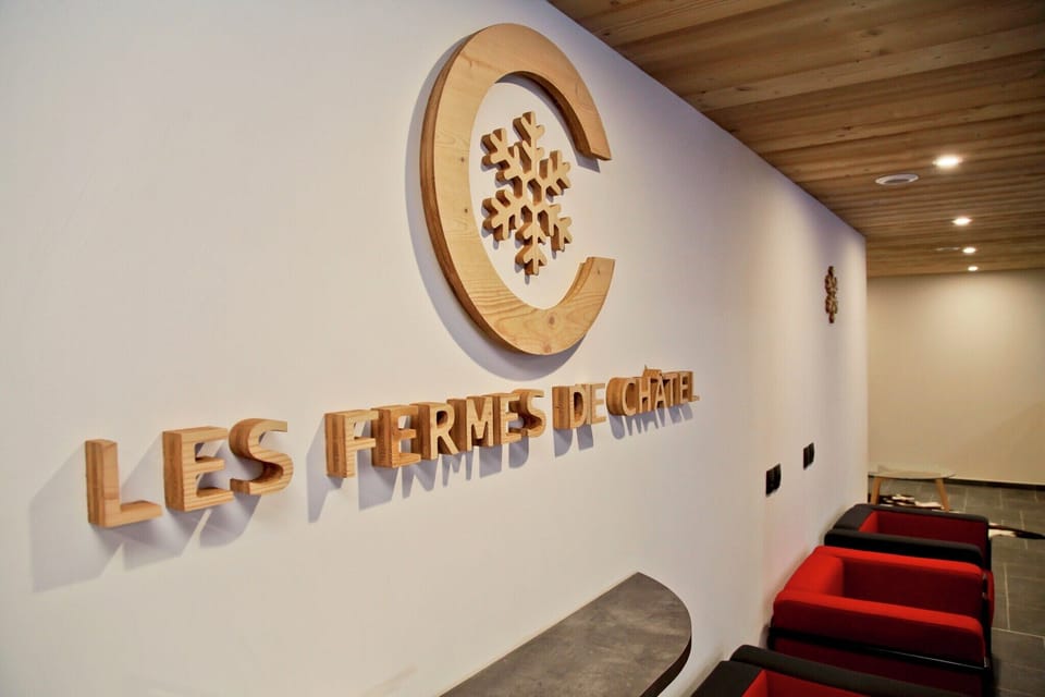 Entrance / Reception