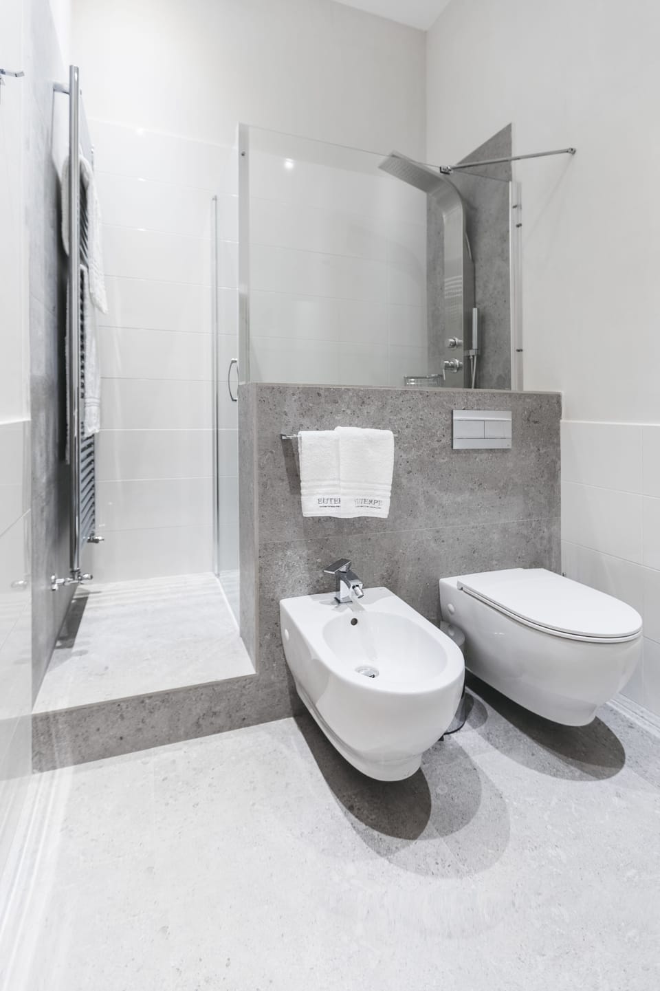 Luxury Suite, Balcony | Bathroom | Shower, free toiletries, hair dryer, bathrobes