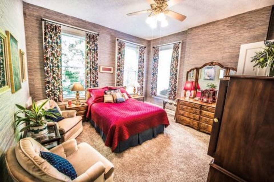 Suite, Private Bathroom (Belgravia Court Suite) | Individually decorated, individually furnished, iron/ironing board