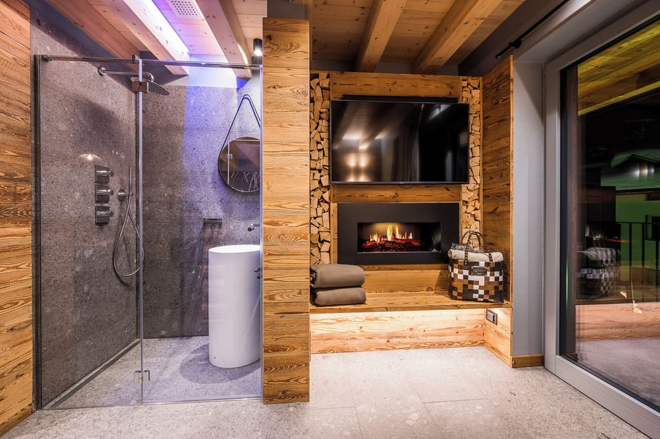 Lovely Lodge 4A | Living area