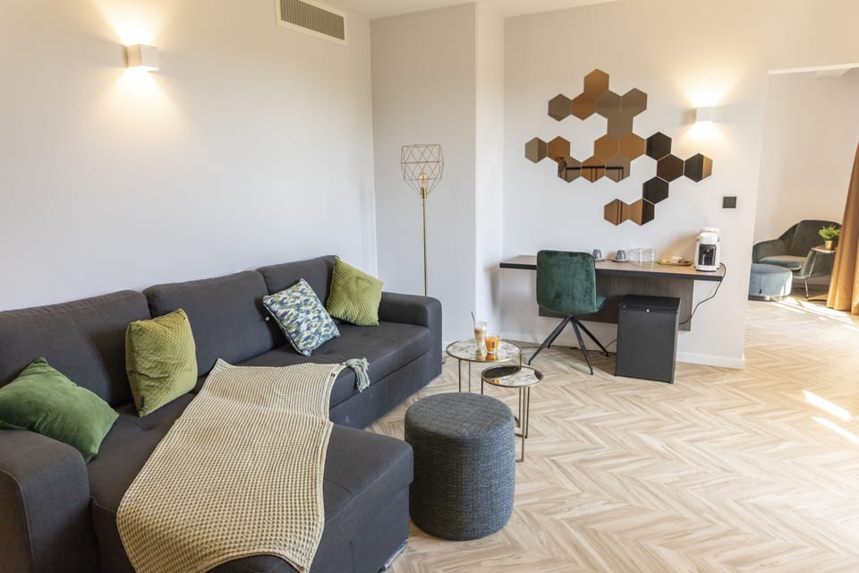 Superior Double or Twin Room | Minibar, desk, laptop workspace, blackout drapes