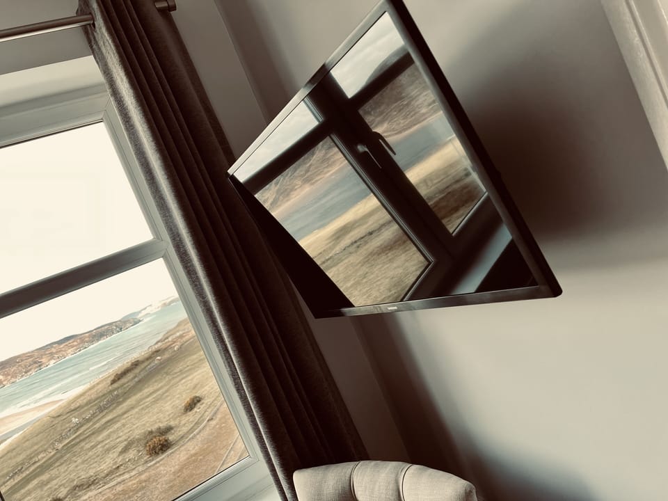 Double Room, Ensuite, Sea View | Free WiFi, bed sheets