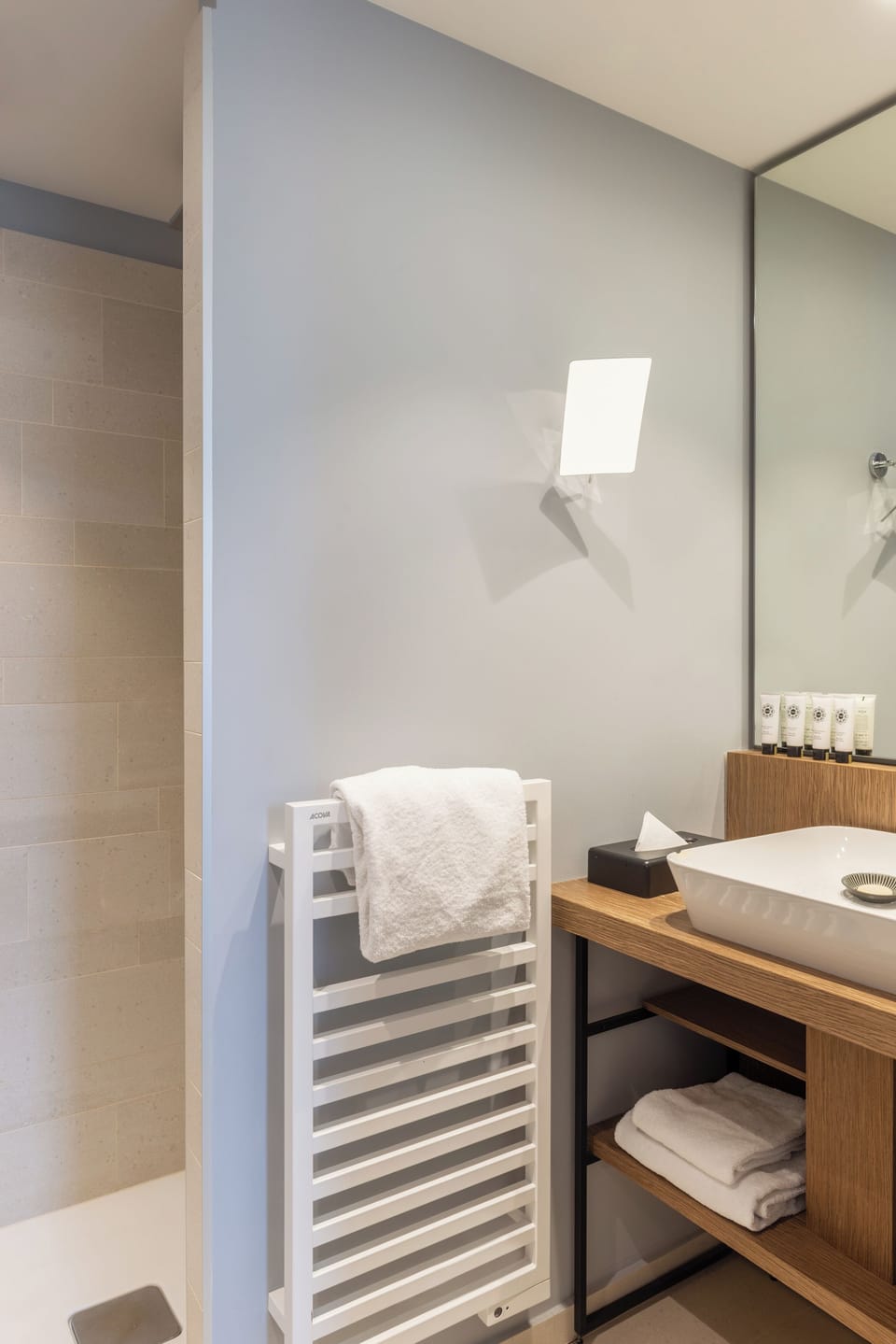 Deluxe Room, 2 Twin Beds | Bathroom | Eco-friendly toiletries, hair dryer, slippers, towels
