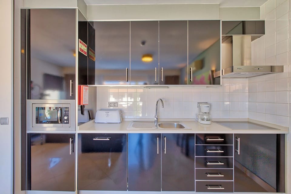 Standard Apartment, 1 Bedroom (4 people) | Private kitchen | Fridge, microwave, stovetop, dishwasher