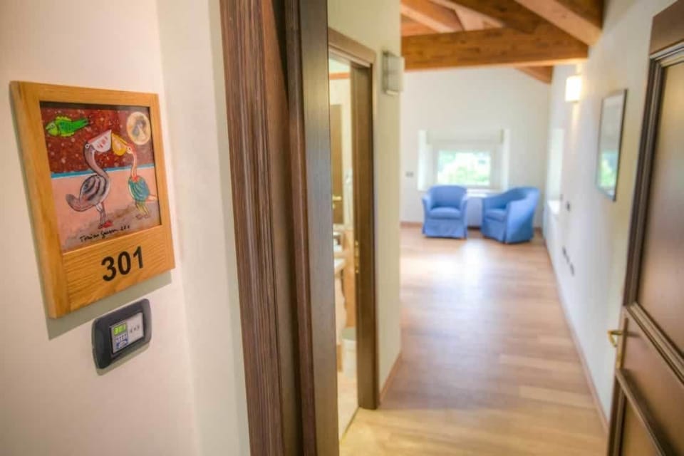 Suite | Minibar, soundproofing, cribs/infant beds, free WiFi