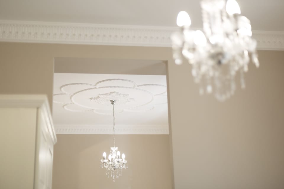 Superior Studio | In-room safe, desk, soundproofing, iron/ironing board