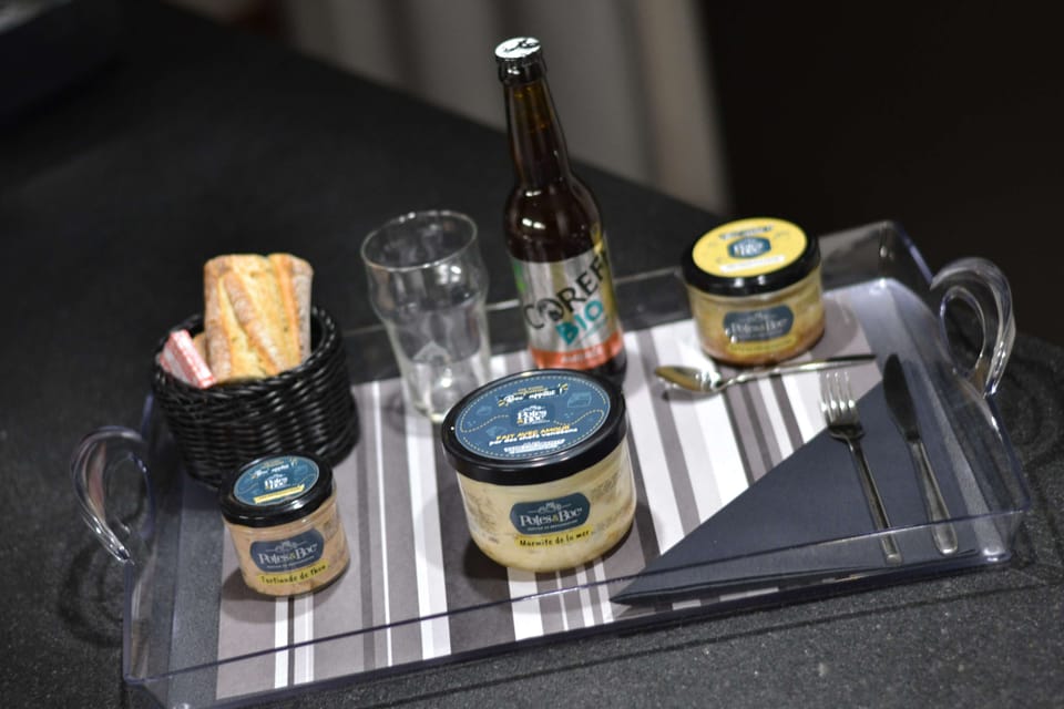 Room service - dining