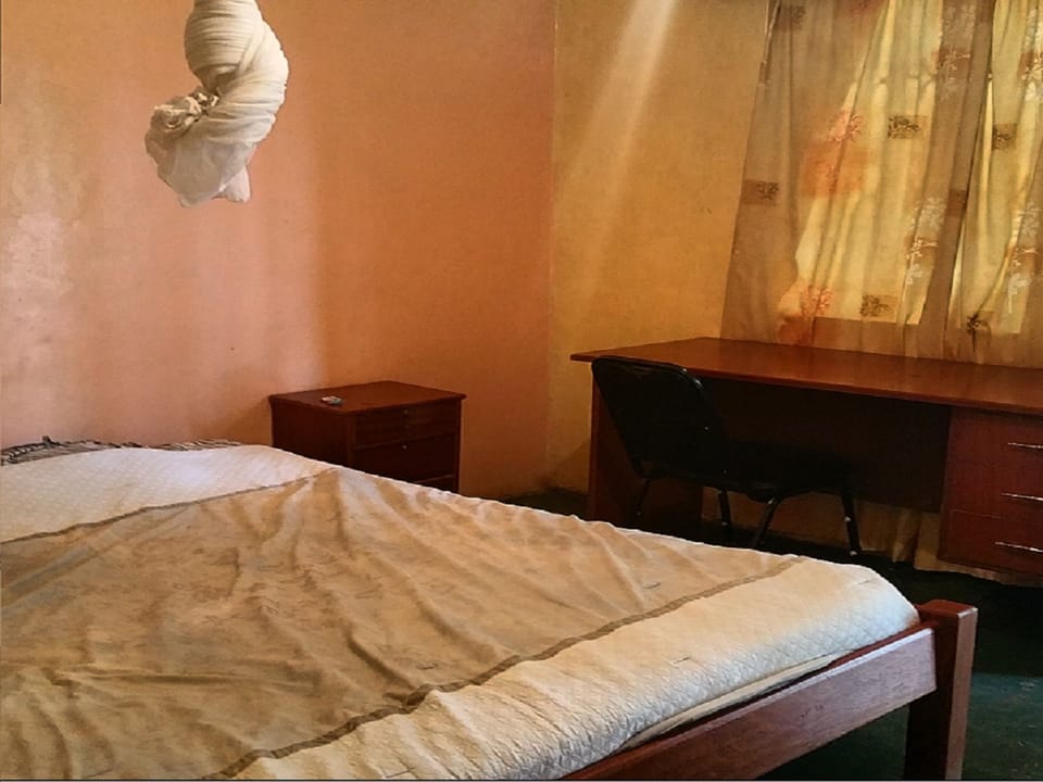 Comfort Bungalow, 4 Bedrooms, Garden View, Lakeside | Premium bedding, desk, iron/ironing board, free cribs/infant beds