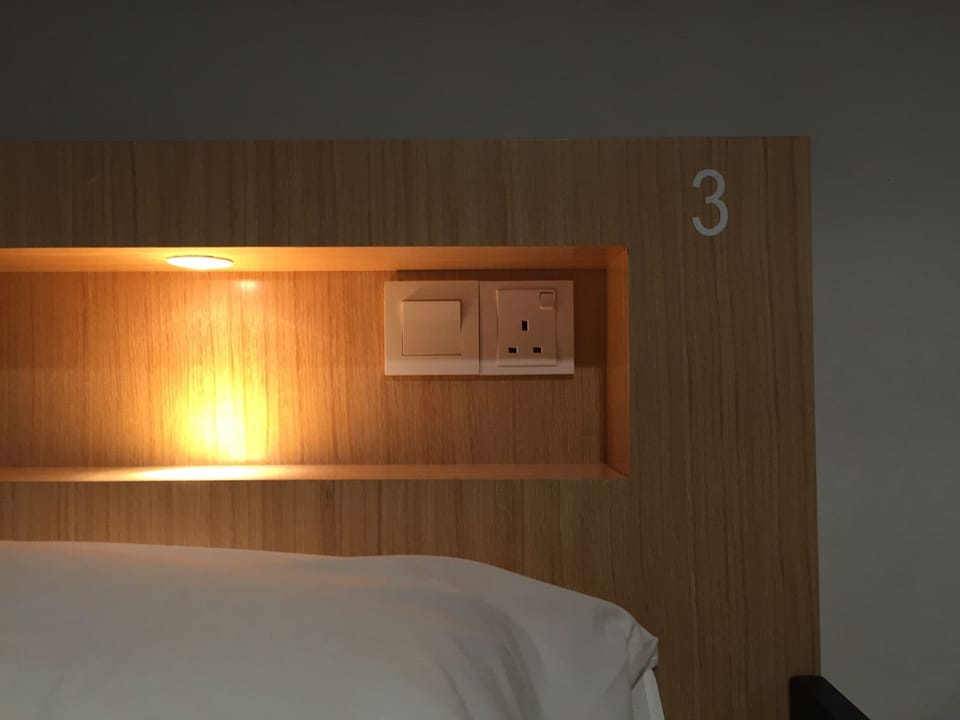 Bed in 4-Bed Mixed Dormitory Room | Premium bedding, iron/ironing board, free WiFi, bed sheets