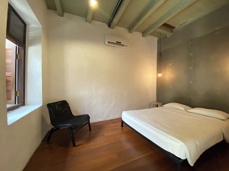 Double Room with Shared Bathroom | Premium bedding, iron/ironing board, free WiFi, bed sheets