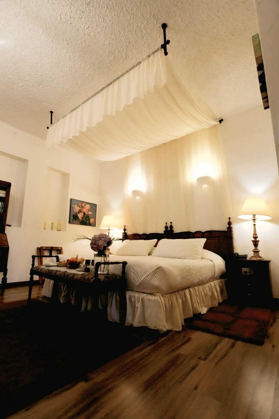Signature Twin Room, 1 Bedroom | Premium bedding, down comforters, WiFi (free), individually decorated