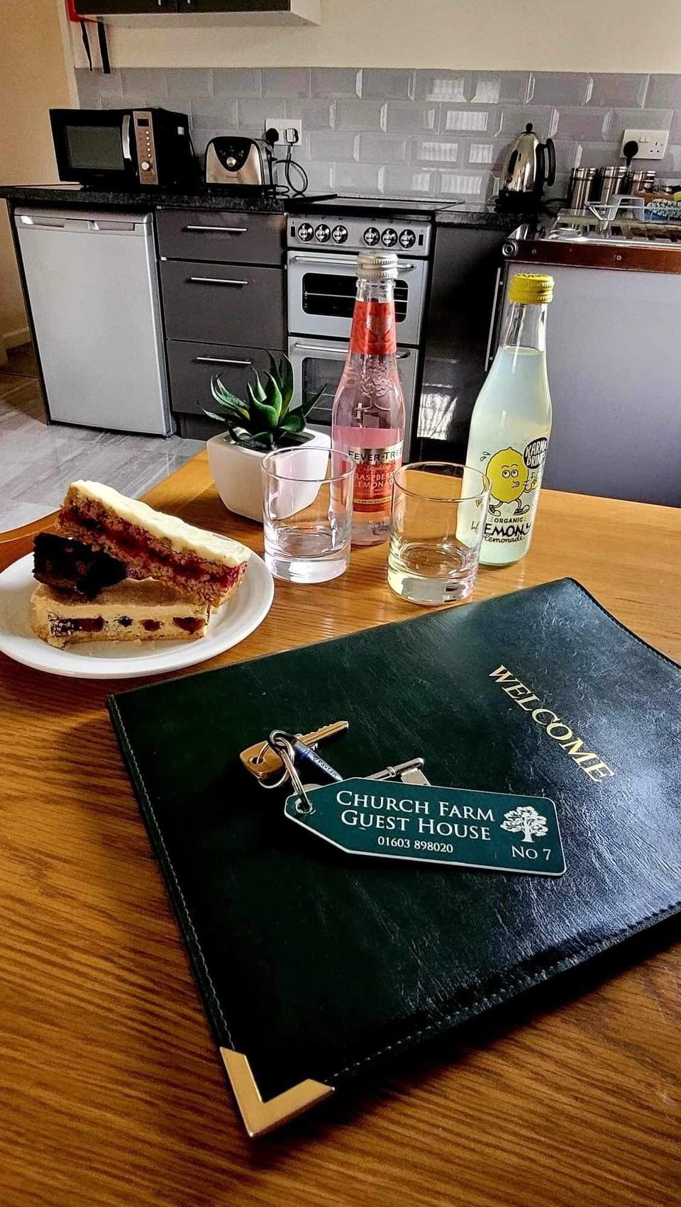 Suite, Ensuite | Private kitchen