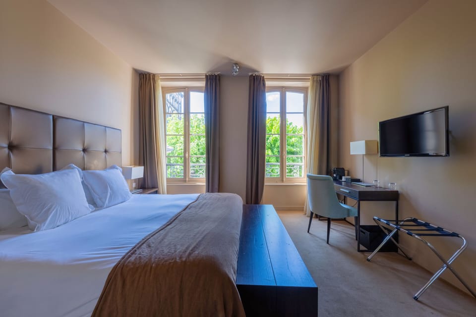 Premium bedding, minibar, in-room safe, individually decorated