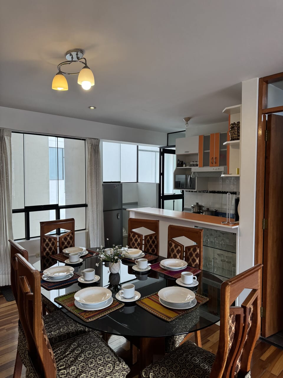 Comfort Apartment, 3 Bedrooms | Dining room