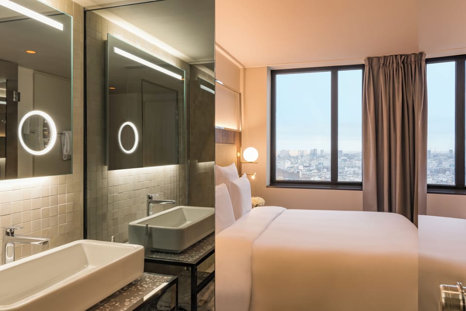 Egyptian cotton sheets, premium bedding, minibar, in-room safe