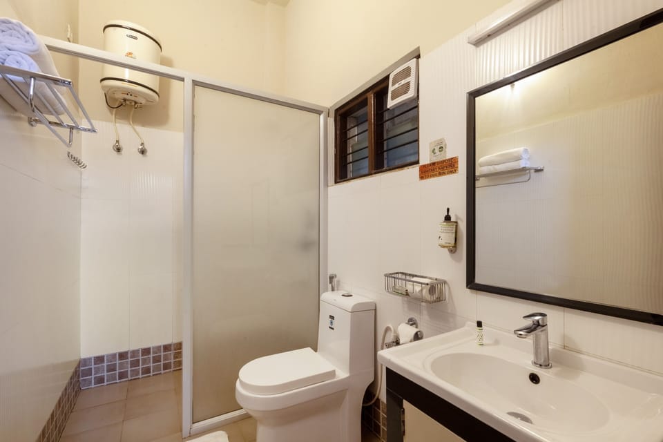 Standard Room | Desk, soundproofing, free WiFi