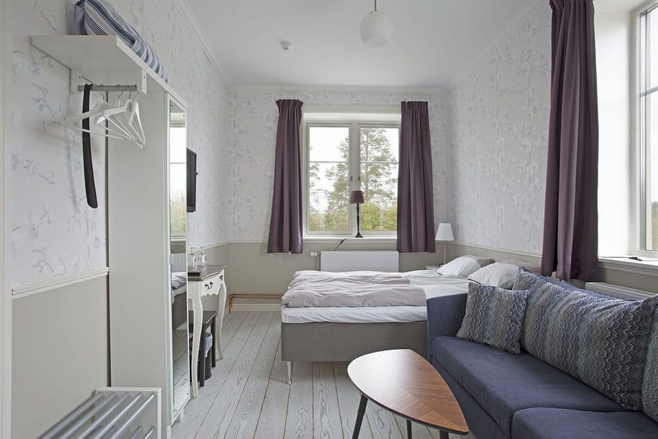 Economy Quadruple Room, Multiple Beds, Golf View | Desk, laptop workspace, soundproofing, WiFi (free)
