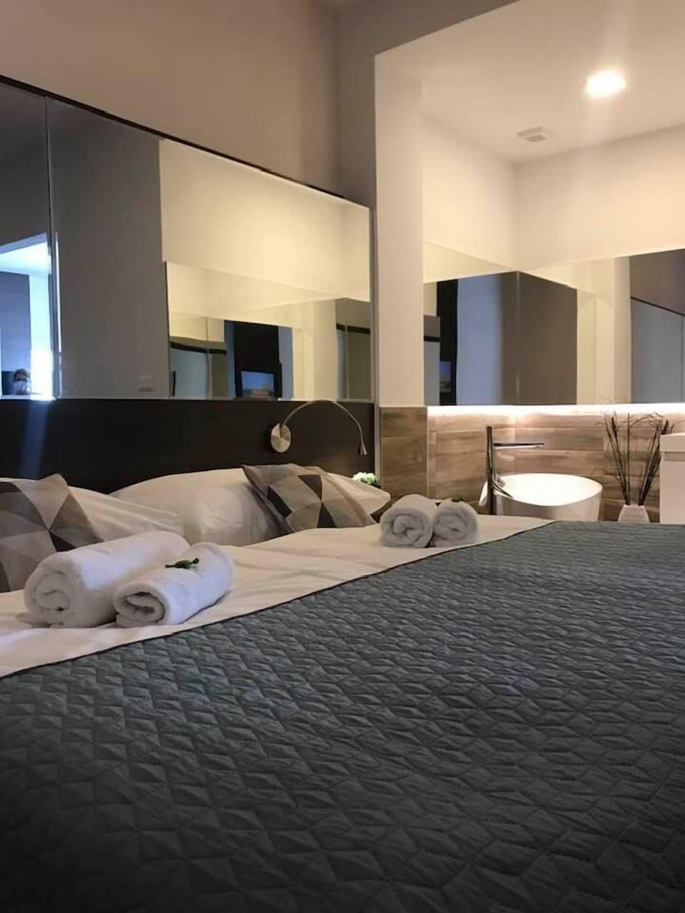 Superior Apartment | Premium bedding, minibar, desk, blackout drapes