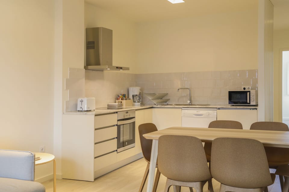 Superior Master Suite | In-room safe, soundproofing, free WiFi, bed sheets