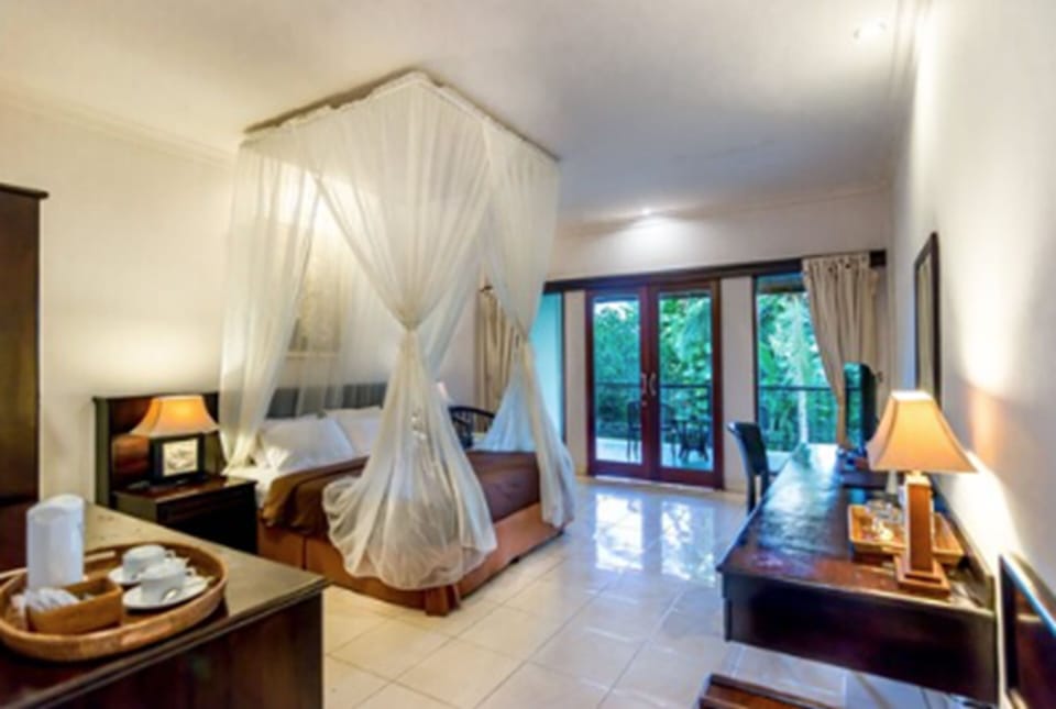 Deluxe Room, 1 Double or 2 Twin Beds | Minibar, desk, iron/ironing board, free WiFi