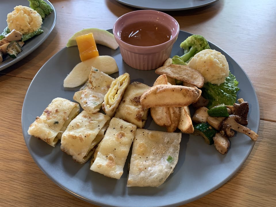 Breakfast meal