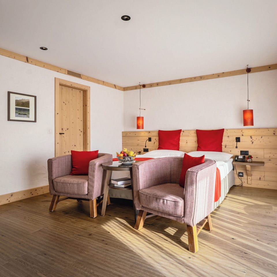 Deluxe Double Room, Balcony | Premium bedding, down comforters, in-room safe, desk