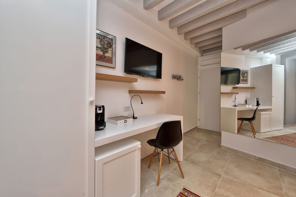 Double Room, City View | Room amenity