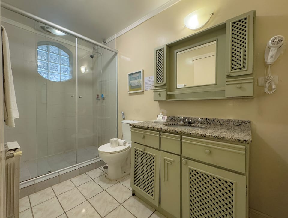Standard Double Room | Bathroom | Shower, free toiletries, hair dryer, towels