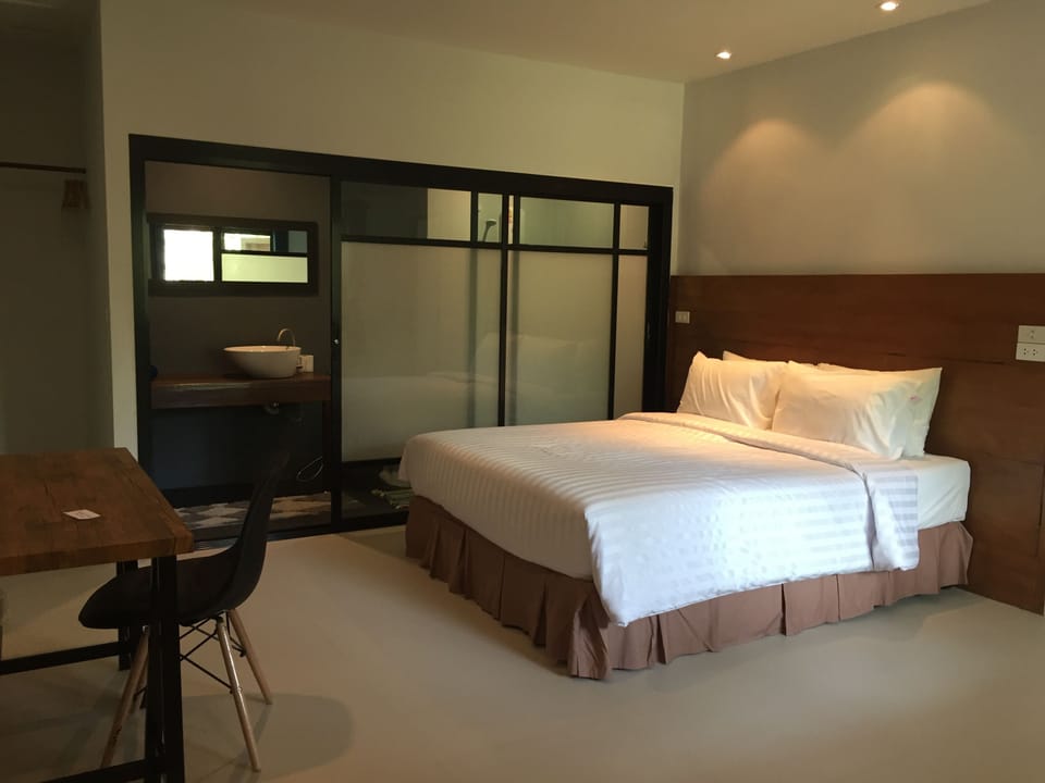 Deluxe Double Room Single Use, 1 Bedroom, Accessible, Garden Area | In-room safe, rollaway beds, WiFi, bed sheets