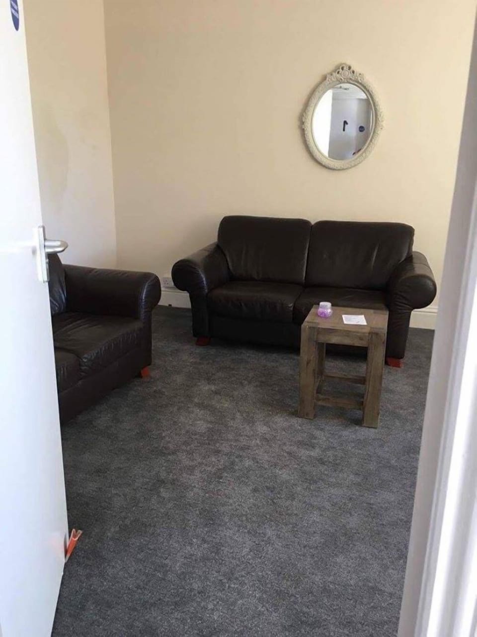 Business Apartment, 5 Bedrooms, Non Smoking, Kitchen | Living room | Flat-screen TV