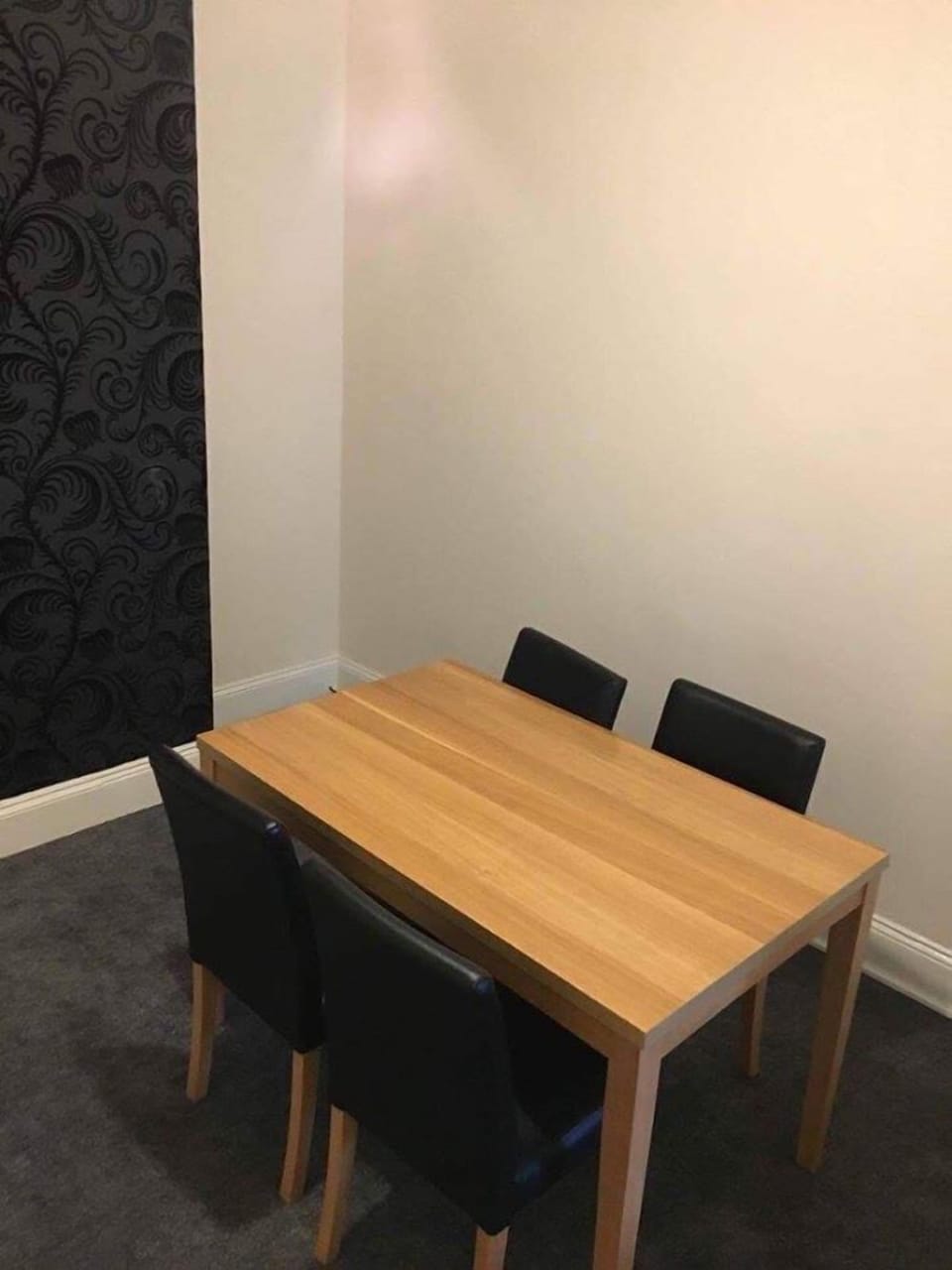 Business Apartment, 5 Bedrooms, Non Smoking, Kitchen | In-room dining