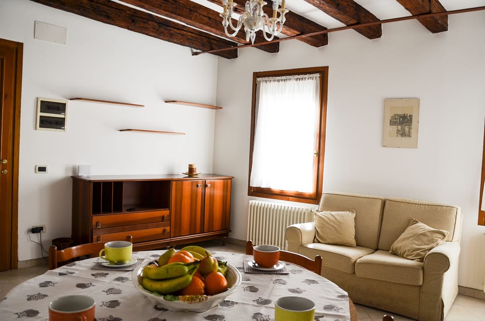 Apartment, 2 Bedrooms | Living room
