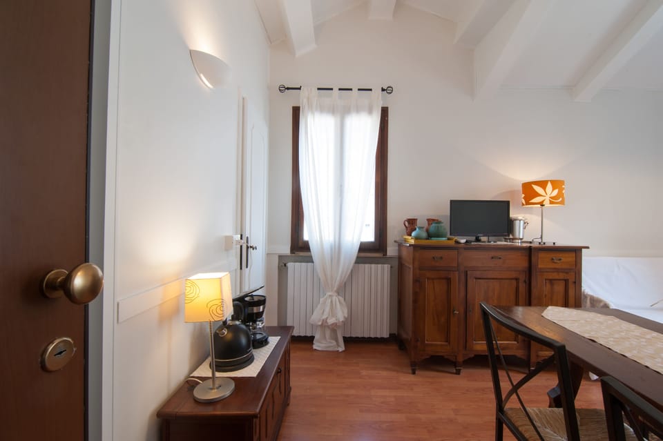 Classic Apartment | Living area | Flat-screen TV