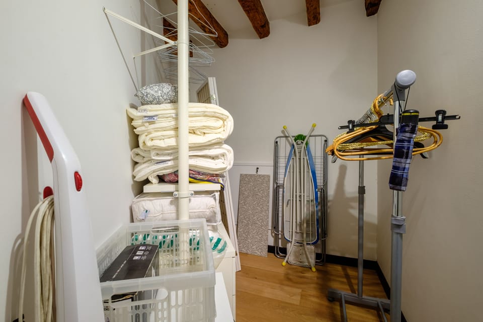 Apartment, 2 Bedrooms, Ground Floor | Room amenity