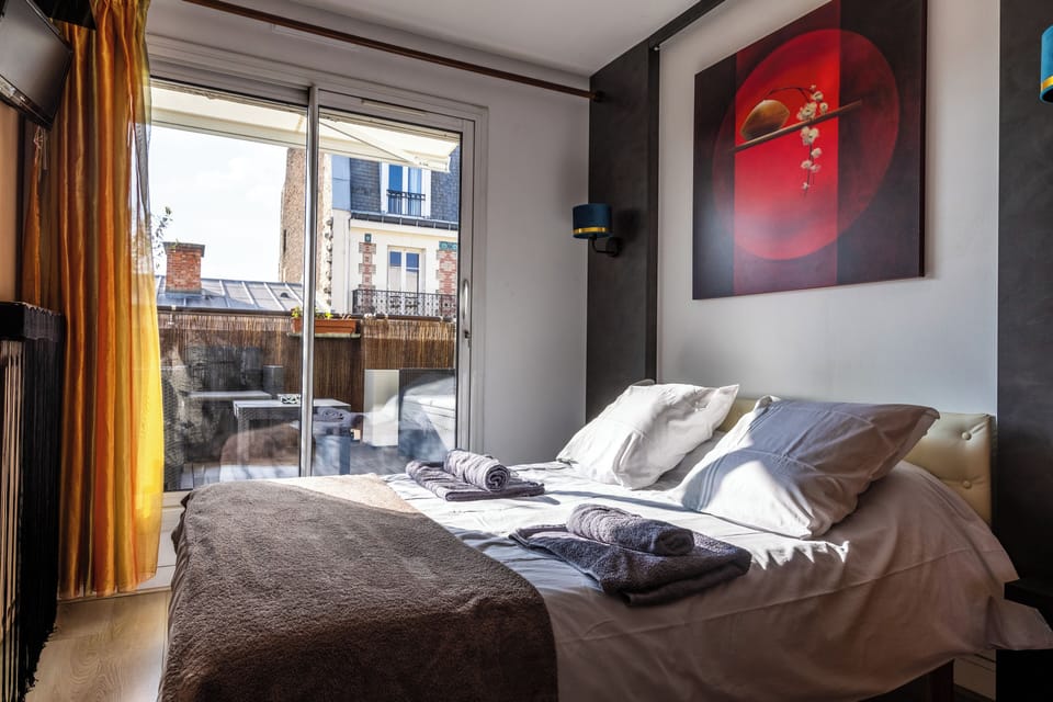 City Room, 1 Bedroom, Non Smoking, Terrace | 1 bedroom, individually decorated, individually furnished, soundproofing