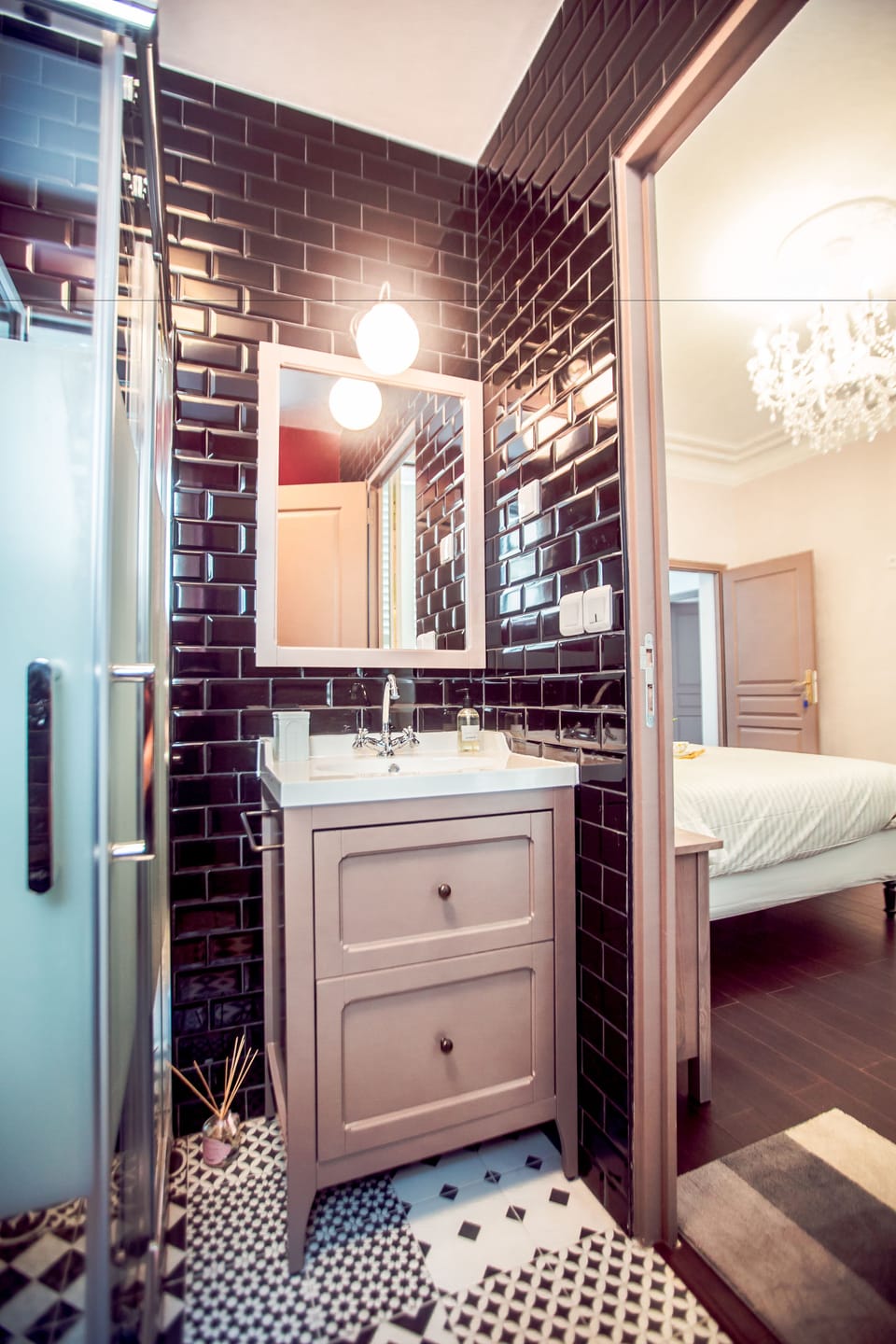 Shower, free toiletries, hair dryer, slippers
