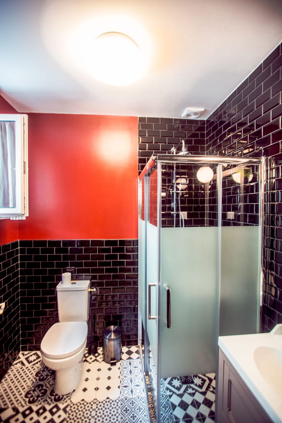 Shower, free toiletries, hair dryer, slippers