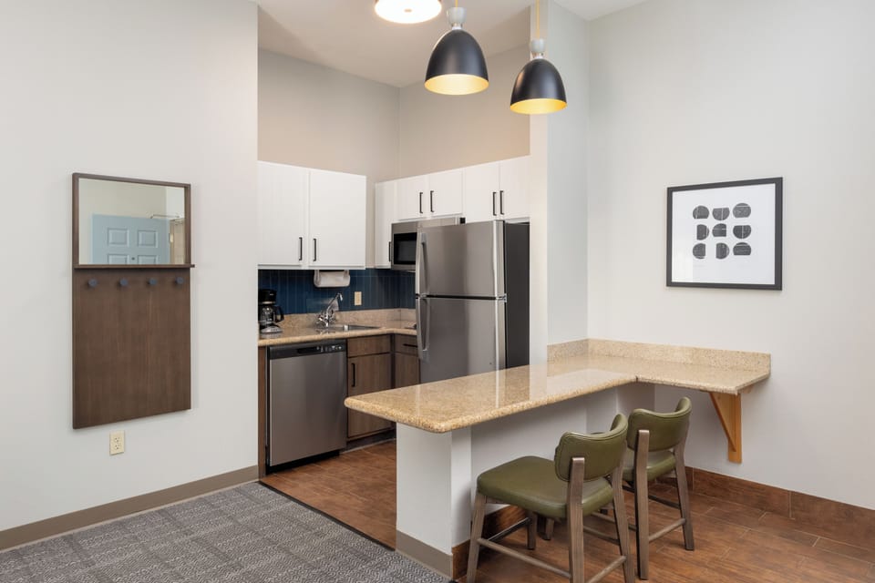 Suite, 2 Bedrooms, Kitchen (2 Queen Beds, Sofa Bed) | Private kitchen | Full-size fridge, microwave, stovetop, dishwasher