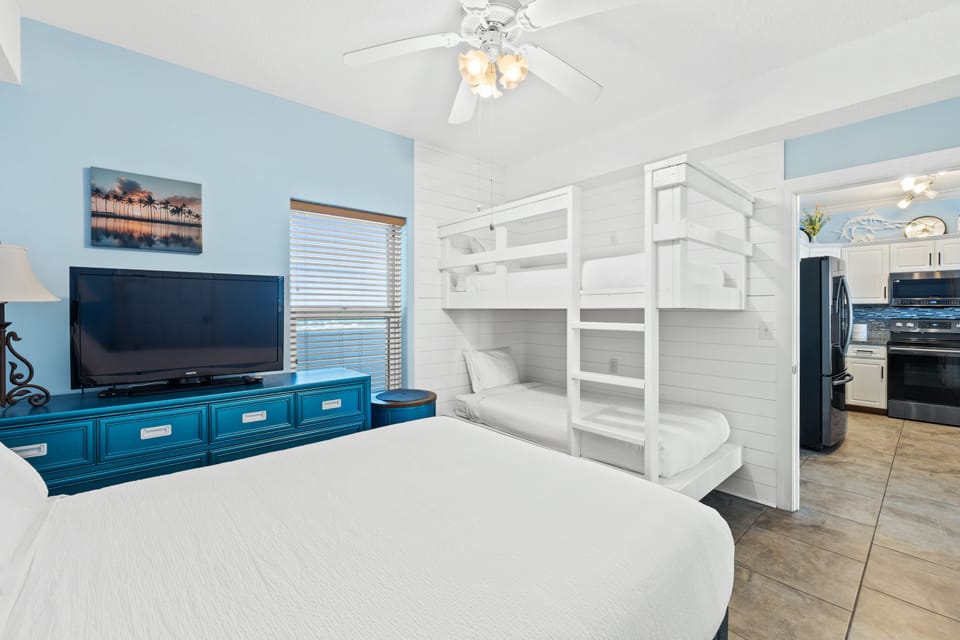 Condo, 2 Bedrooms, Ocean View (1904) | 1 bedroom, individually decorated, individually furnished