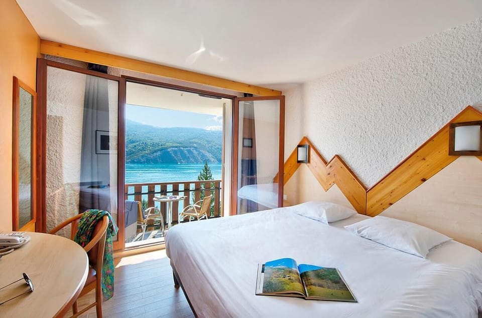 In-room safe, desk, blackout drapes, iron/ironing board