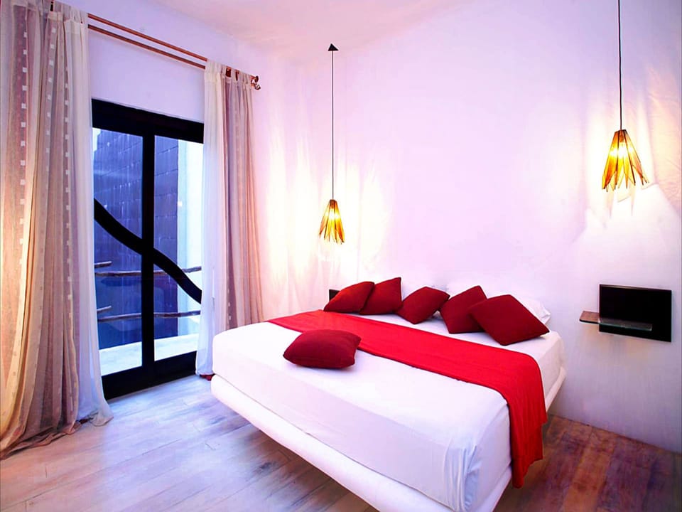 Deluxe Double Room, 1 King Bed, Balcony, Pool View | Minibar, in-room safe, individually decorated, desk