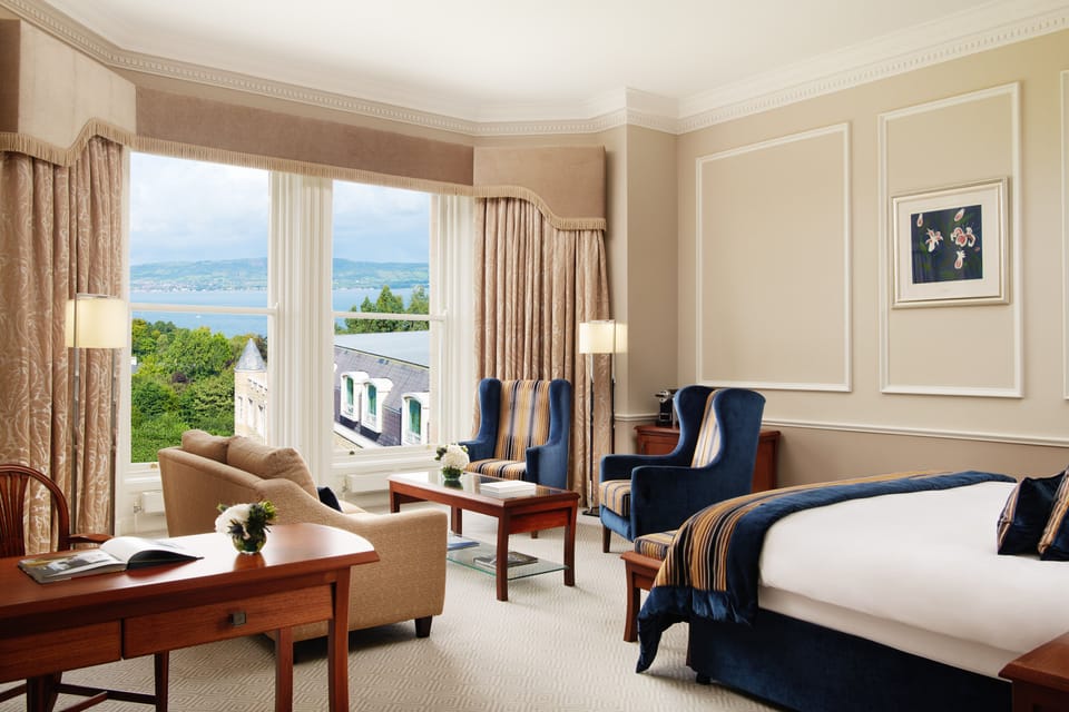 Premium bedding, in-room safe, desk, laptop workspace