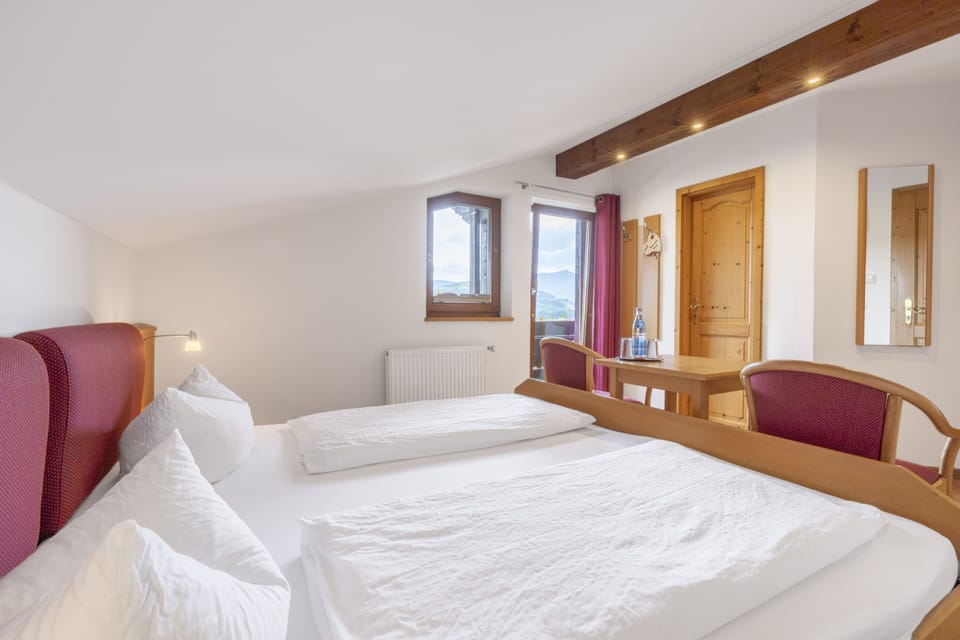 In-room safe, free WiFi, bed sheets